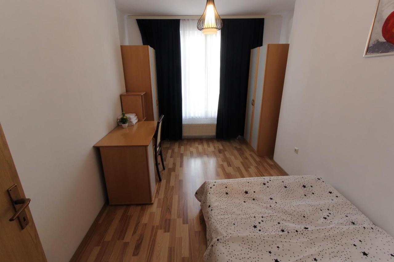 Kasumi Apartment Pristina Buitenkant foto