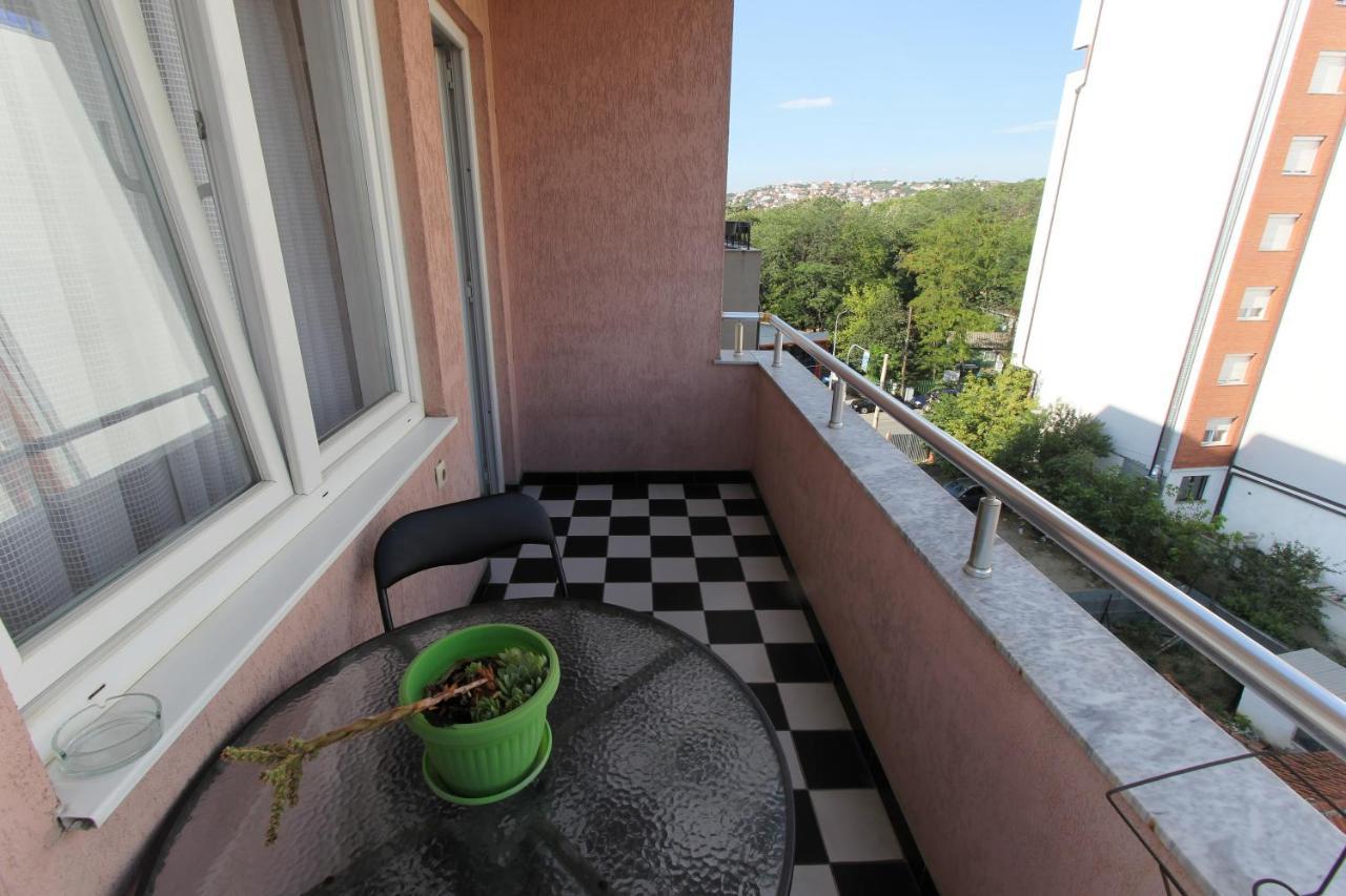 Kasumi Apartment Pristina Buitenkant foto