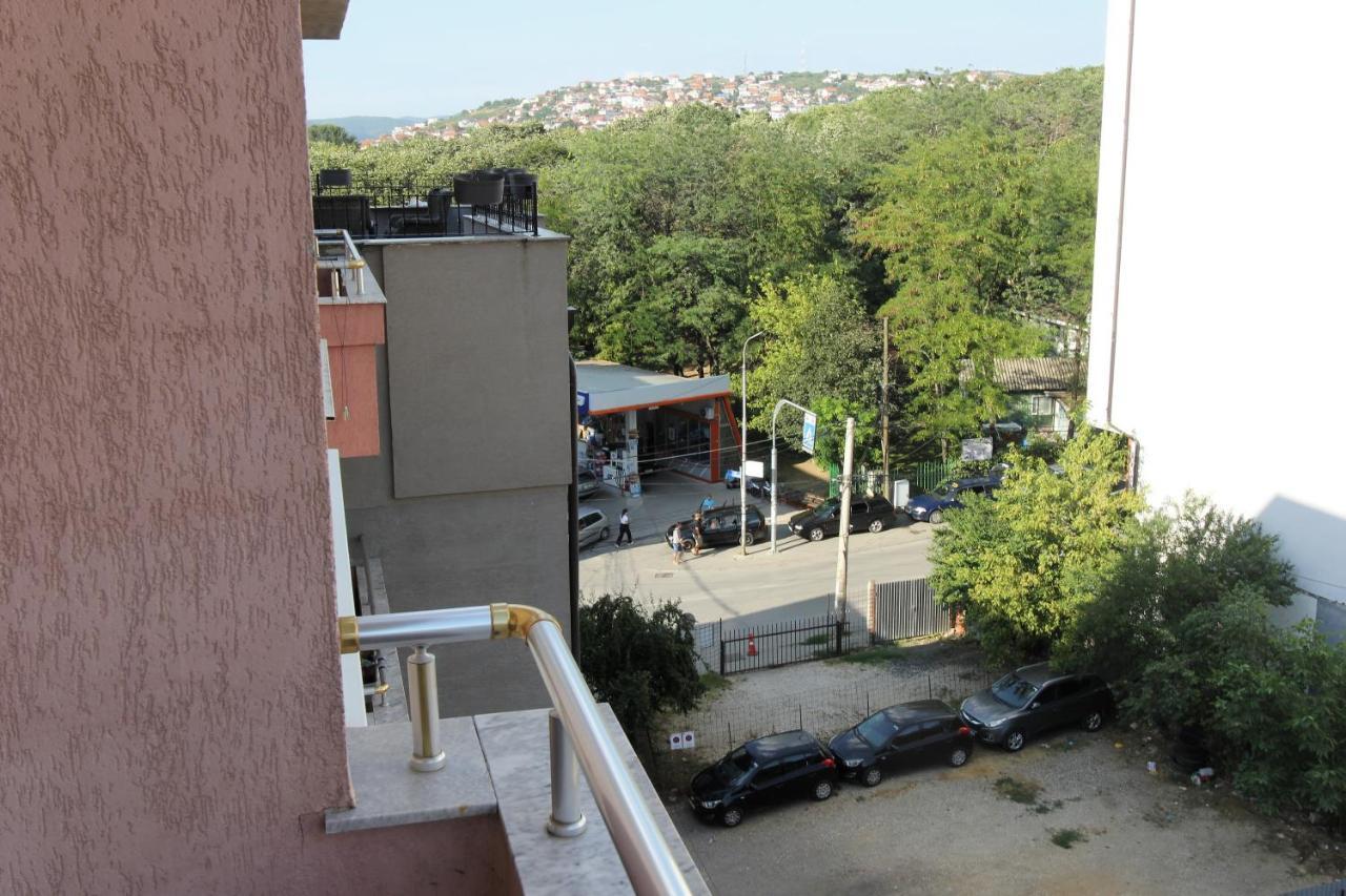 Kasumi Apartment Pristina Buitenkant foto