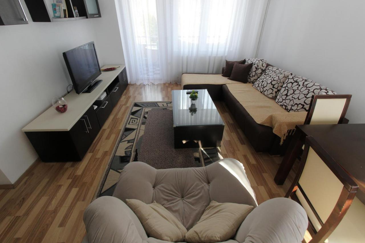 Kasumi Apartment Pristina Buitenkant foto