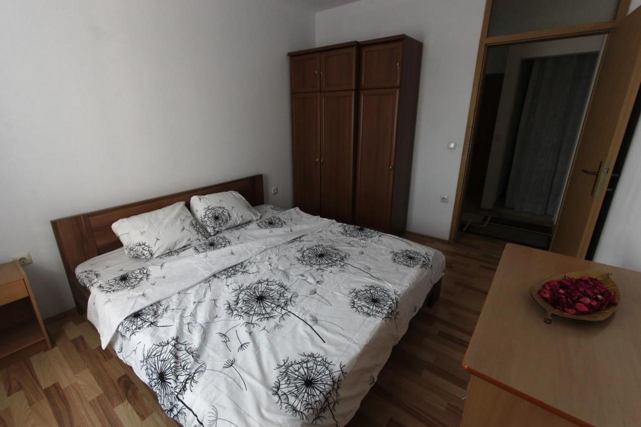Kasumi Apartment Pristina Buitenkant foto